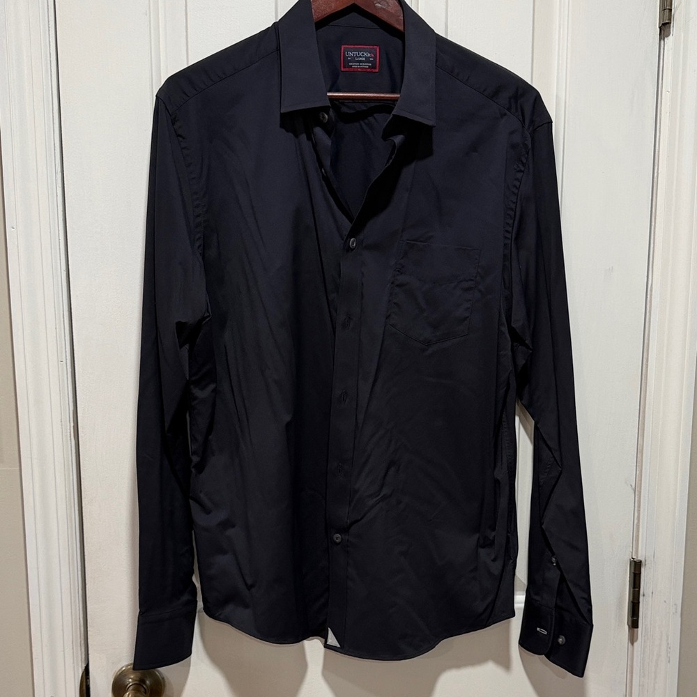 UNTUCKit Men's Black Casual Button Down Shirt